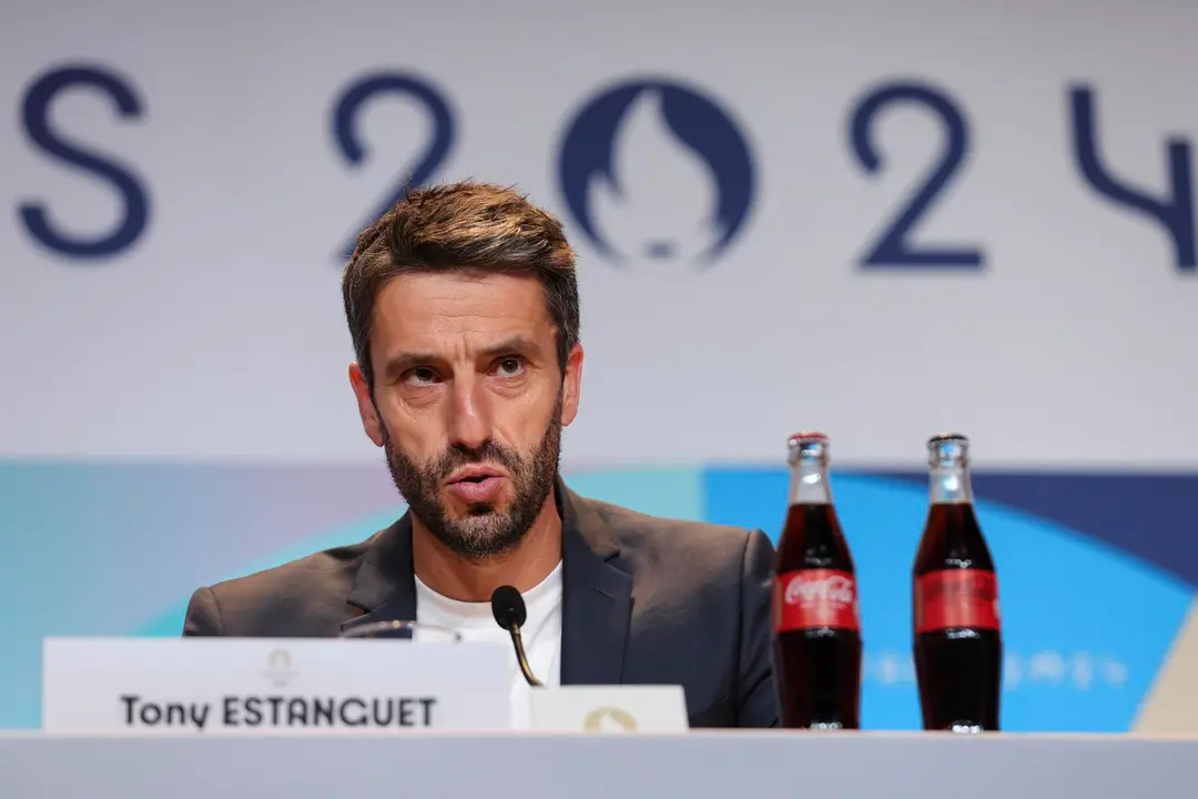 El presidente del Comit&eacute; Organizador de Par&iacute;s 2024, Tony Estanguet, celebra una conferencia de prensa para marcar el inicio de la semana previa a la Ceremonia de Apertura y las primeras competiciones de los Juegos Ol&iacute;mpicos de Par&iacute;s 2024. EFE/EPA/TERESA SU&Aacute;REZ