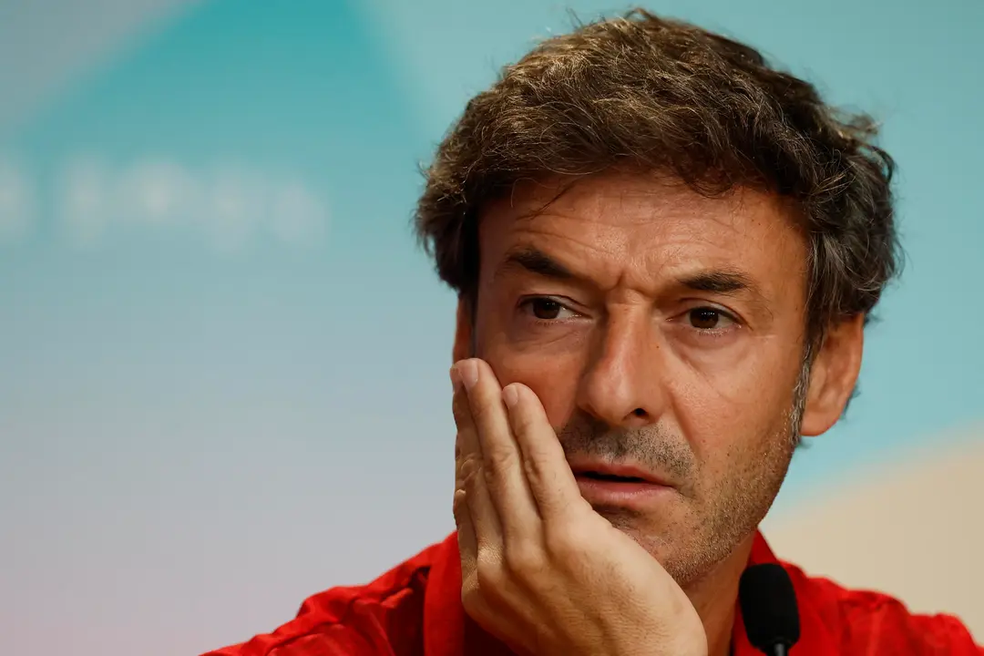 El seleccionador ol&iacute;mpico espa&ntilde;ol de f&uacute;tbol, Santi Denia, durante una rueda de prensa este jueves en Par&iacute;s. EFE/Juanjo Mart&iacute;n