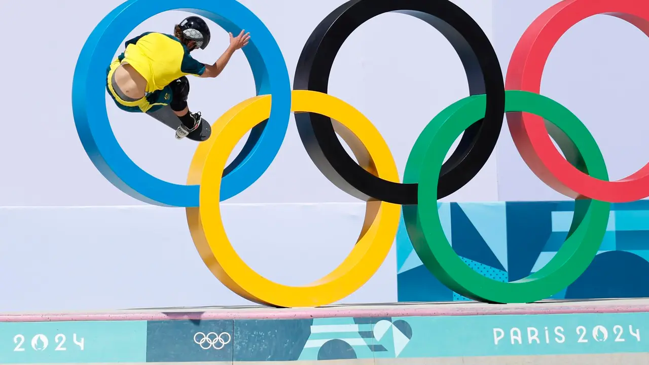 El australiano Palmer Keegan en la pista de La Concordia en Par&iacute;s. EFE/EPA/MOHAMMED BADRA